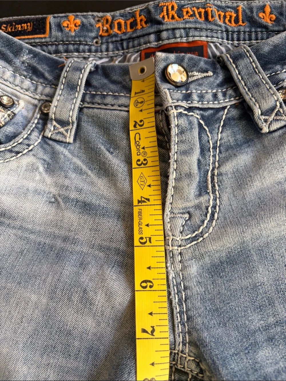 Rock Revival Jen Skinny Jeans Size 27 Light Wash Distressed Stretch Denim